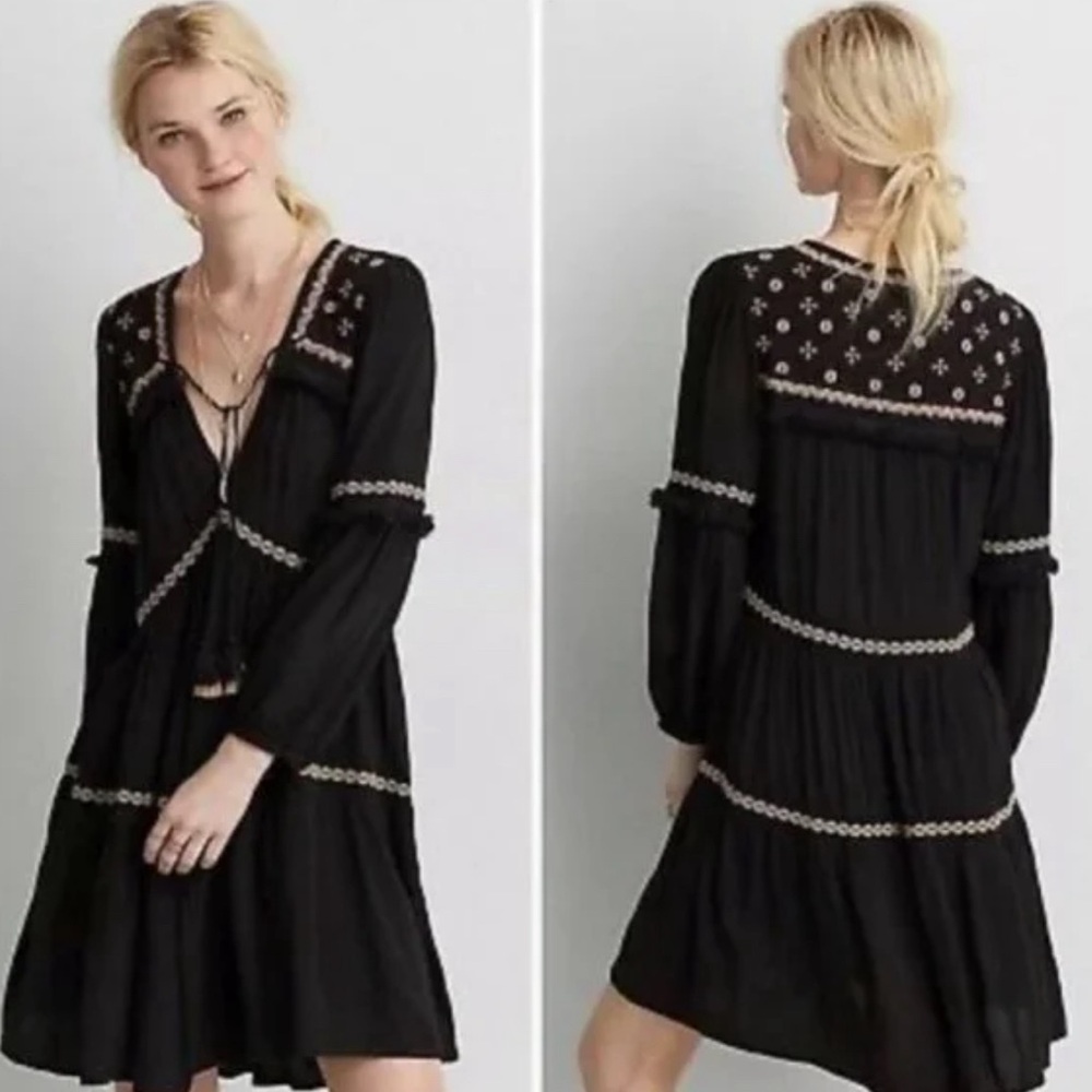 AEO American Eagle Outfitters Mini Dress Women’s L Black Embroidered Bohemian